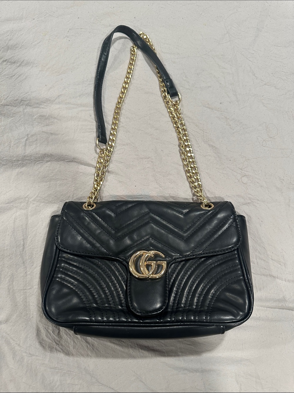 Black GG Marmont Quilted Leather Shoulder Bag
